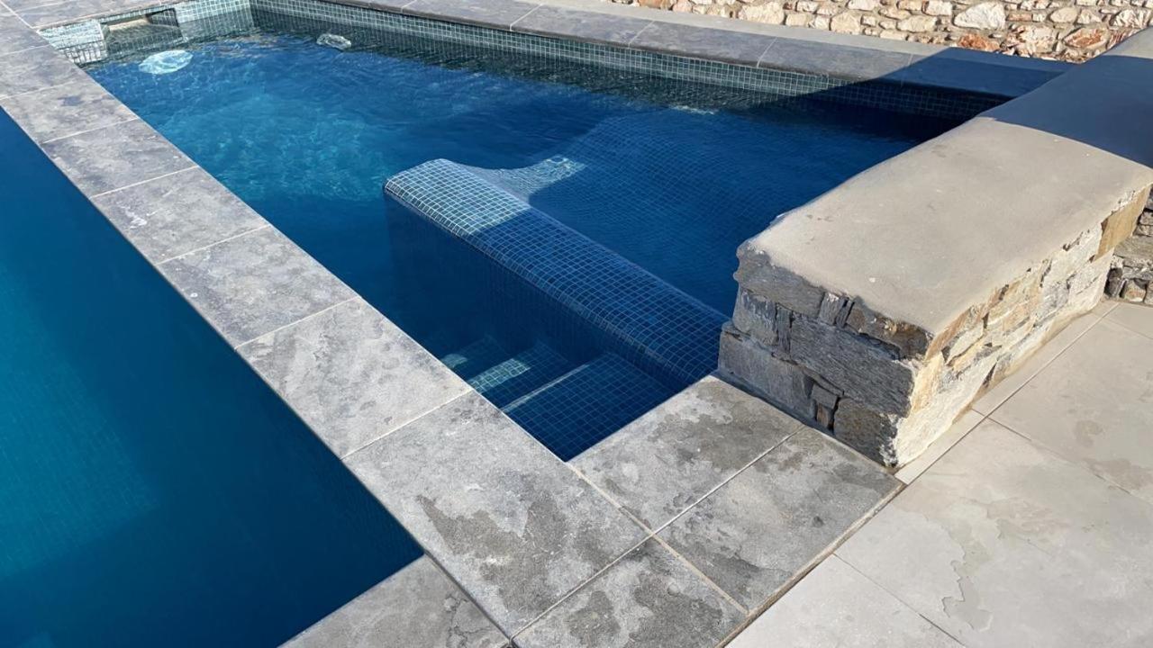 Paros-Memories-Neubau-Villen, Sportpool Aspro Chorio Kültér fotó