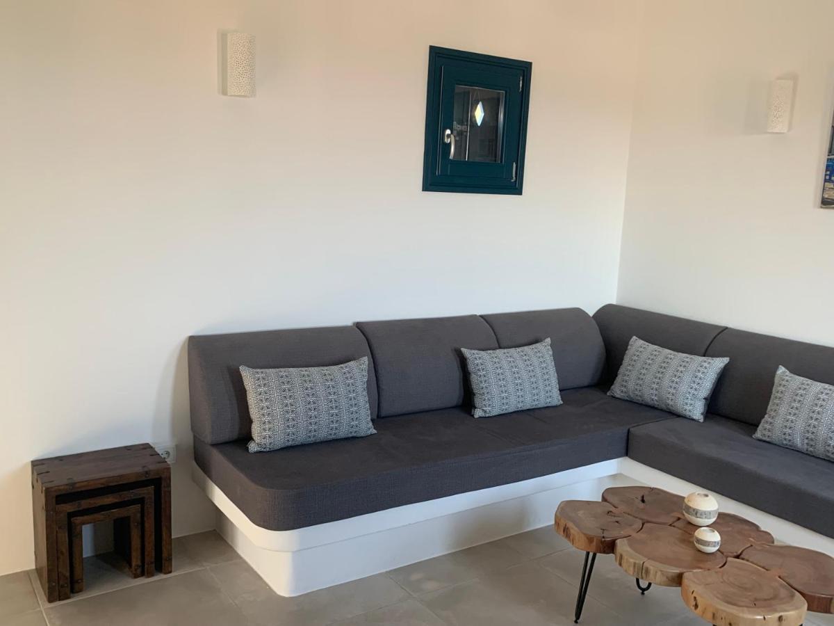 Paros-Memories-Neubau-Villen, Sportpool Aspro Chorio Kültér fotó