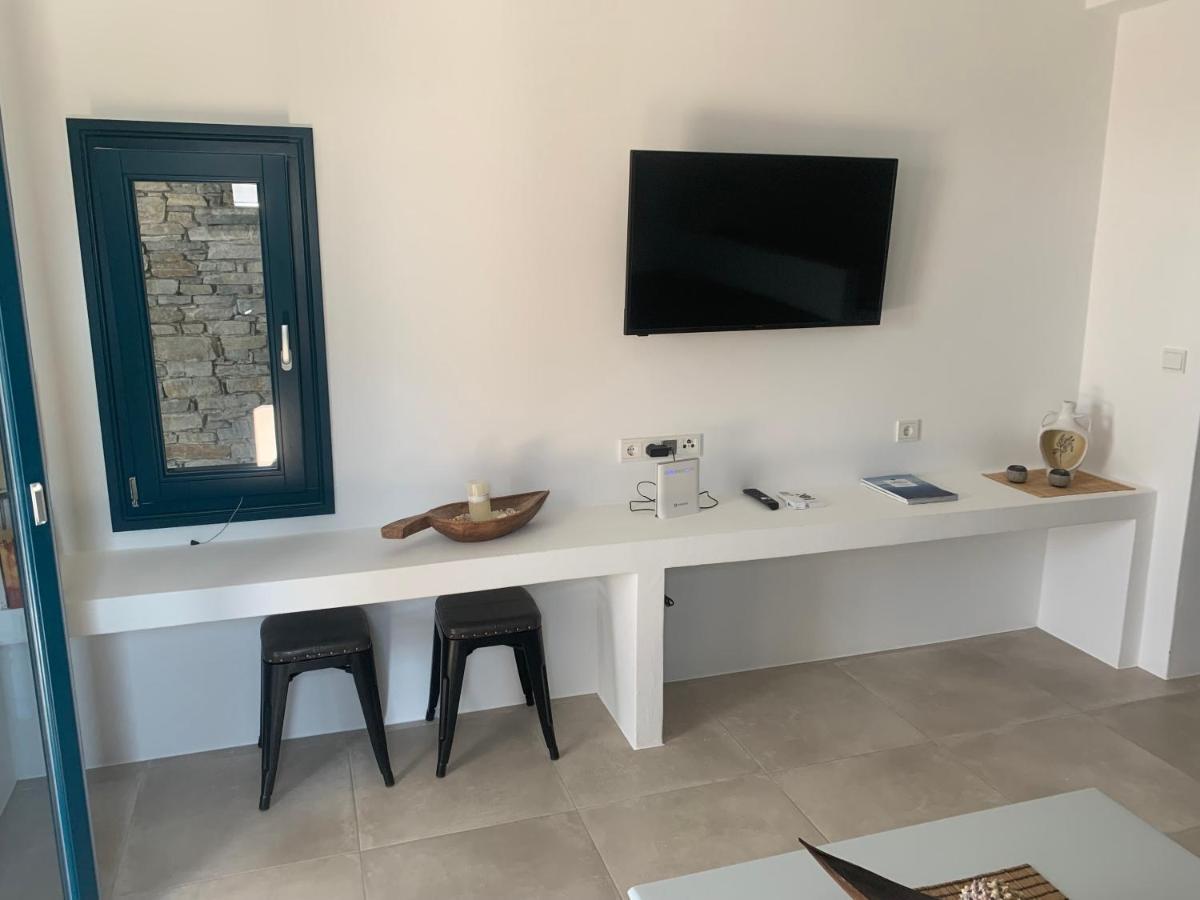 Paros-Memories-Neubau-Villen, Sportpool Aspro Chorio Kültér fotó