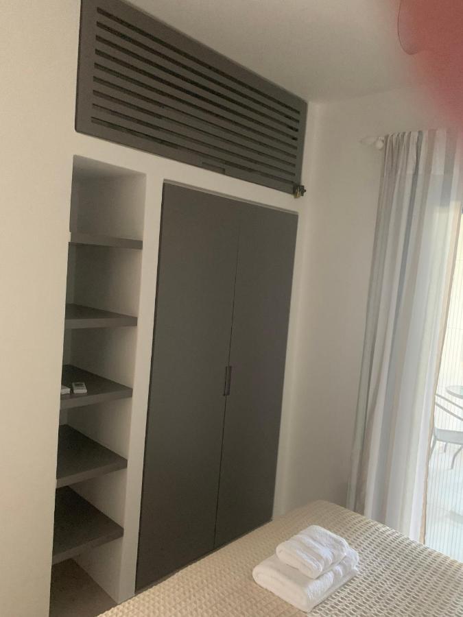 Paros-Memories-Neubau-Villen, Sportpool Aspro Chorio Kültér fotó